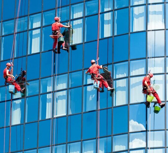 Building Window Cleaning 1 e1722492472374